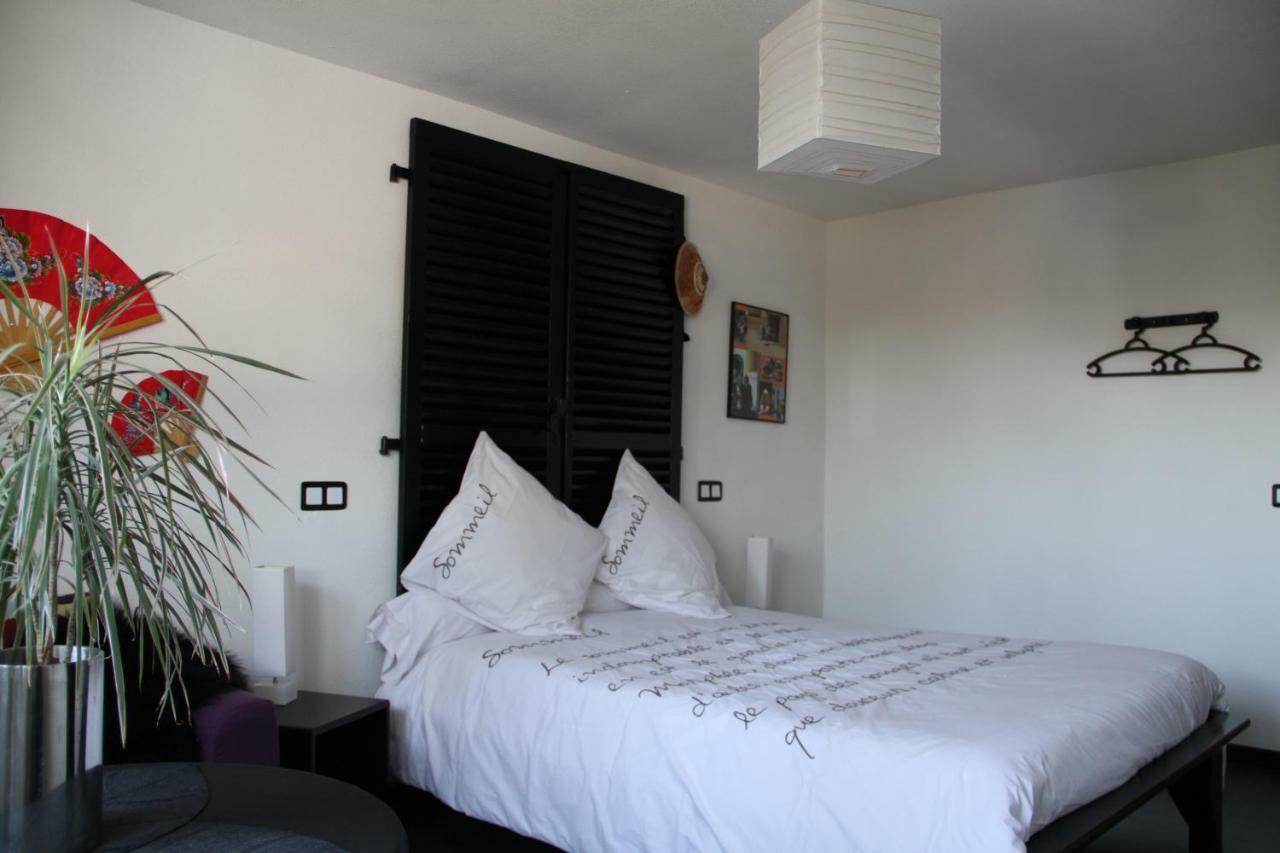 Aux Neuf Saules Hotell Mortzwiller Exteriör bild