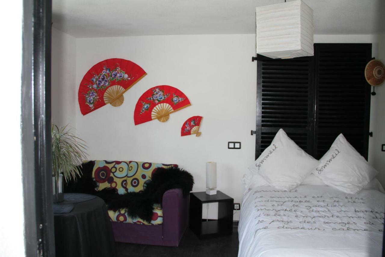 Aux Neuf Saules Hotell Mortzwiller Exteriör bild